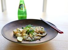 In schwarzem Knoblauch marinierter Tofu